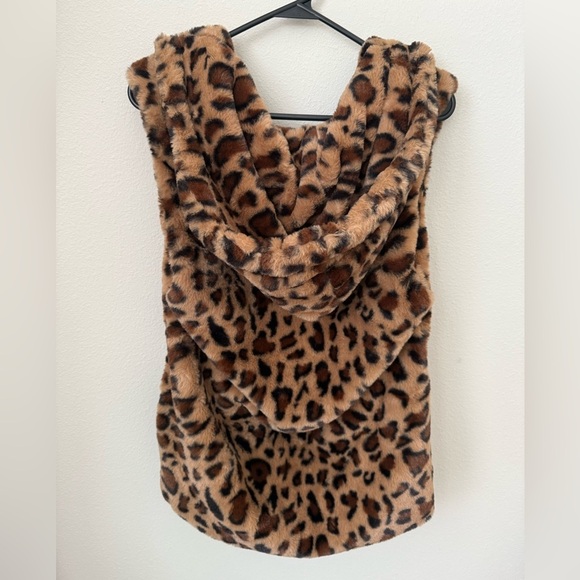 Love Tree Leopard Print Teddy Jacket - Picture 4 of 5